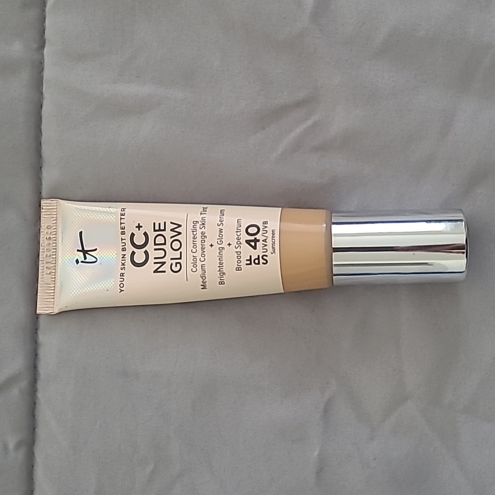It Cosmetics cc nude glow